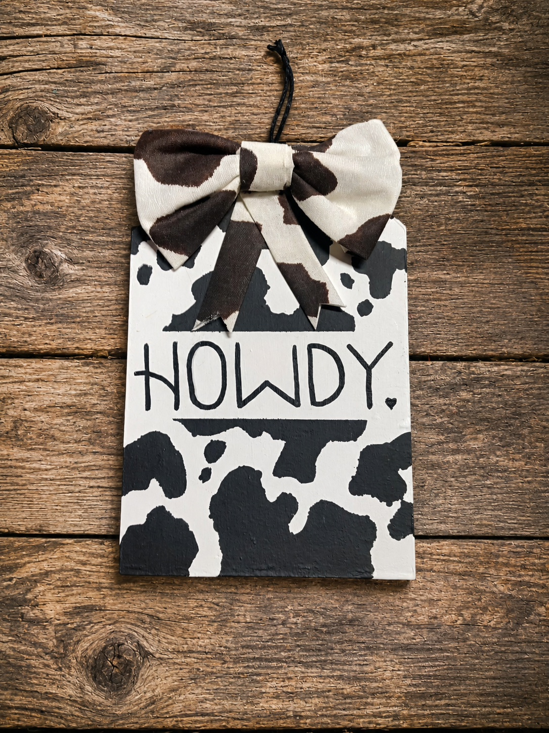 Howdy Cow Print Wooden Door Hanger | Rustic Farmhouse Wall Decor/Door Hanging with Bow